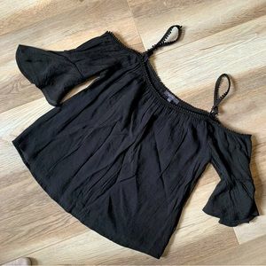 ***3 for $15!*** cropped peasant top with bell sleeves size Small